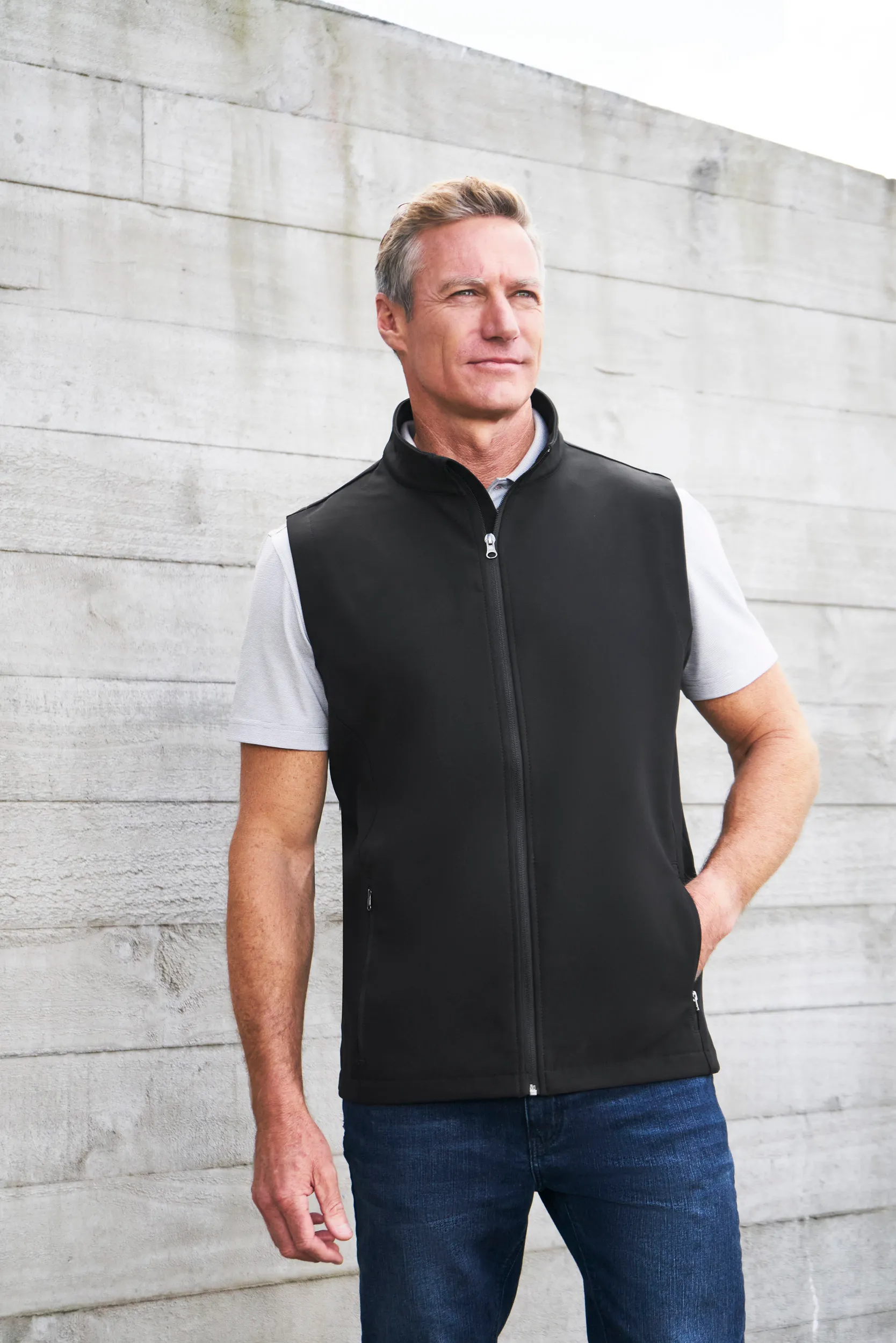 Mens Apex Economy Priced Lightweight Softshell Vest